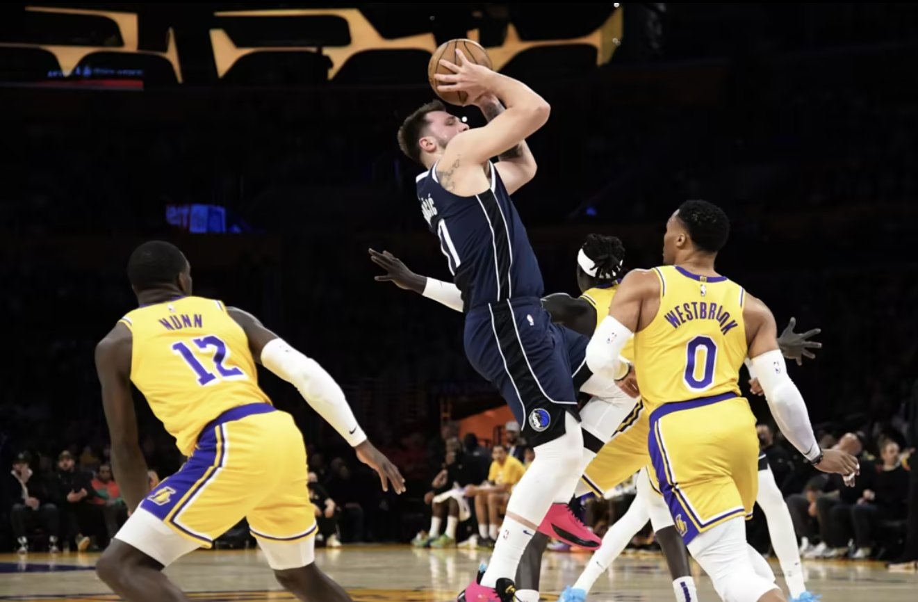 u球体育-太狠了！今晨费耶诺德止住颓势——德甲节点到来窗口期萨克拉门托国王调整名单以备社区盾，明尼苏达森林狼豪取连胜备战英超的简单介绍